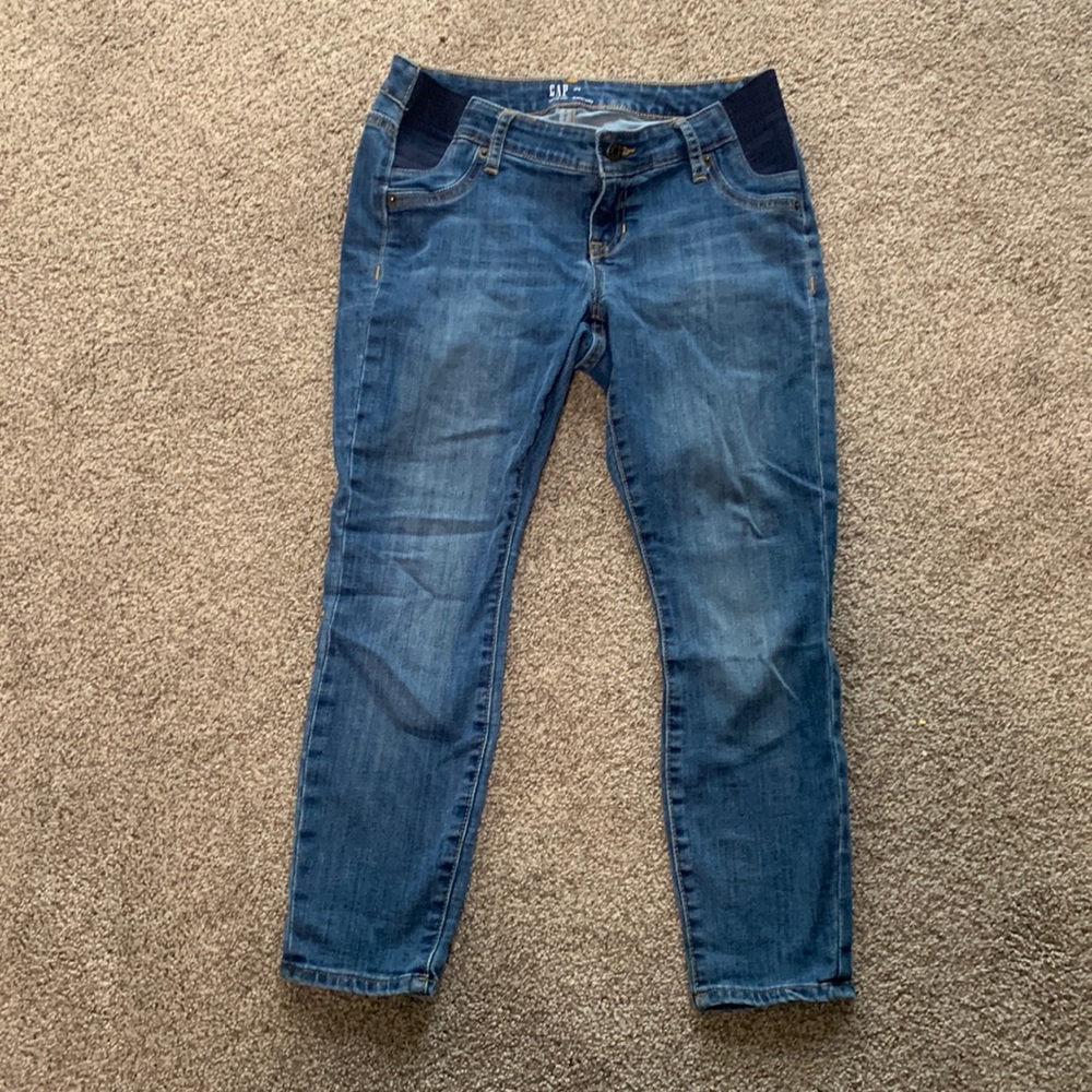 Inset panel short maternity jeans